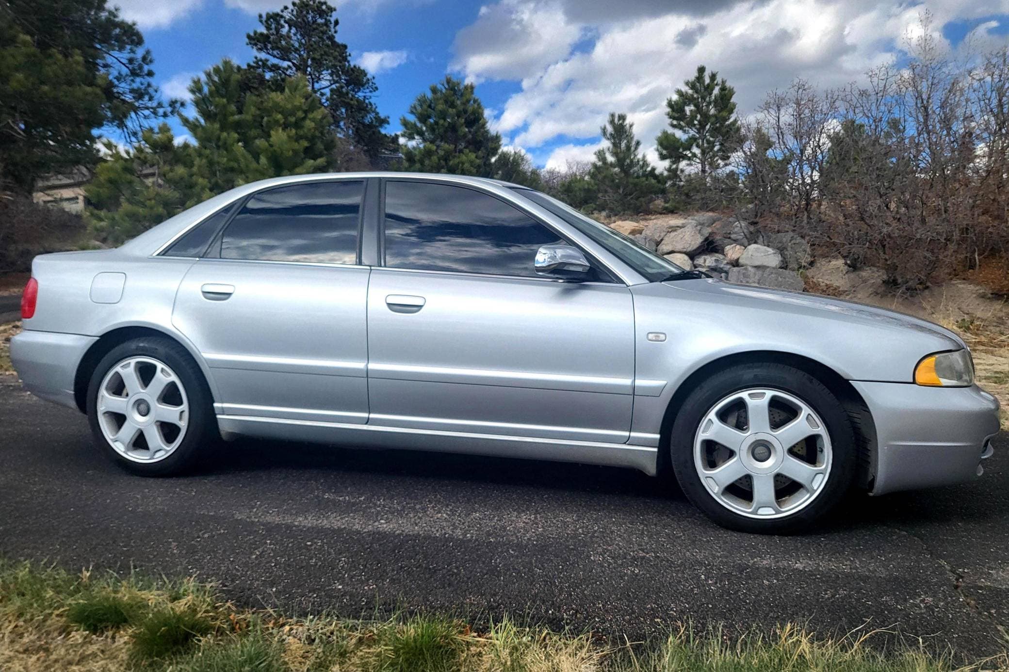 2000 Audi B5 S4 sold for $7,600