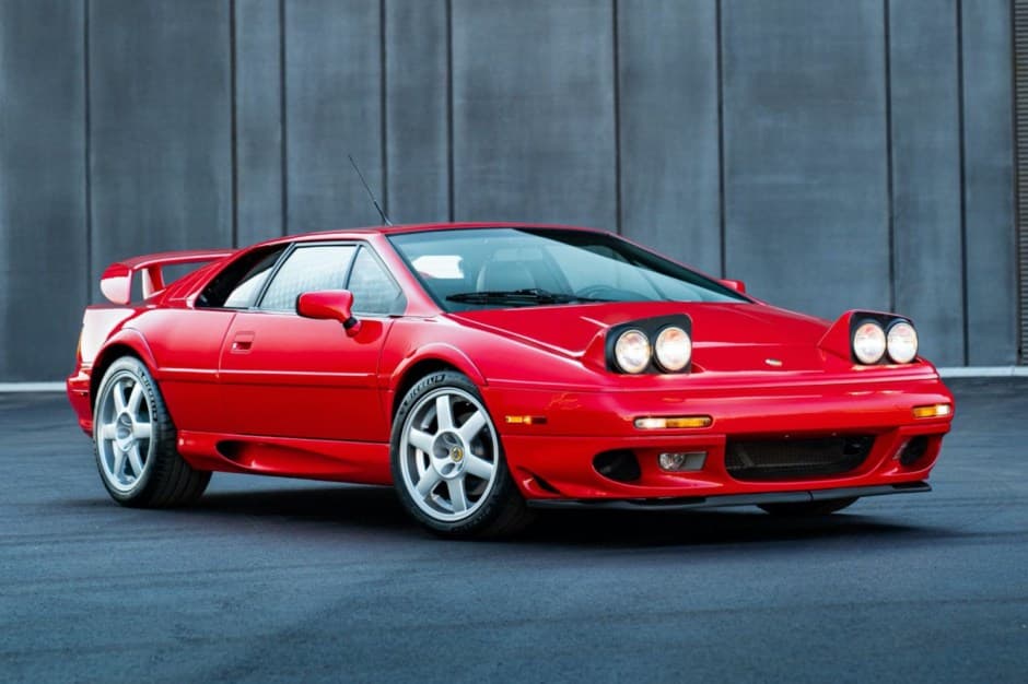 1998 Lotus Esprit sold for $76,500