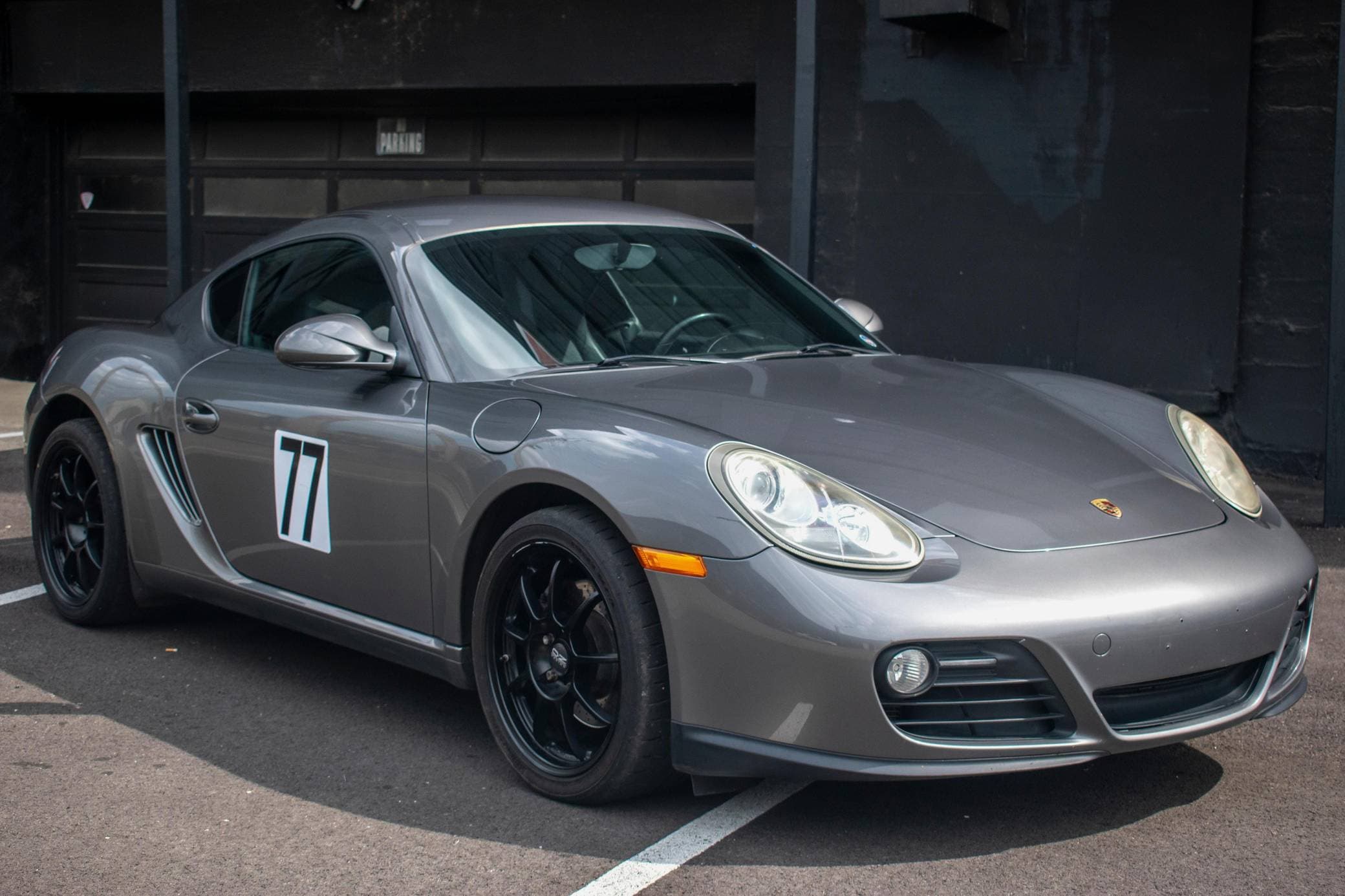 2010 Porsche 987 Cayman sold for $20,250