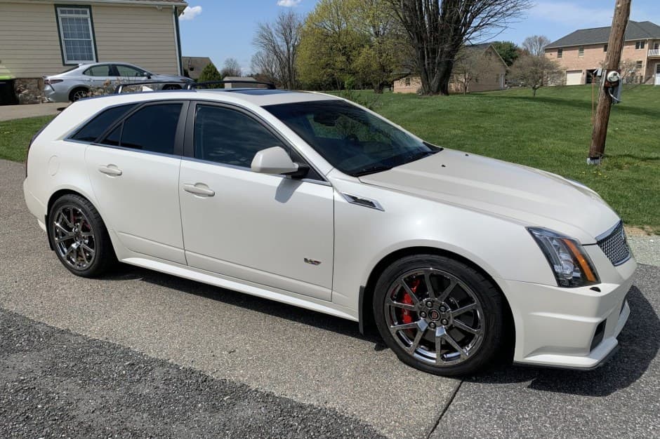 2013 Cadillac CTS & CTS-V sold for $59,800
