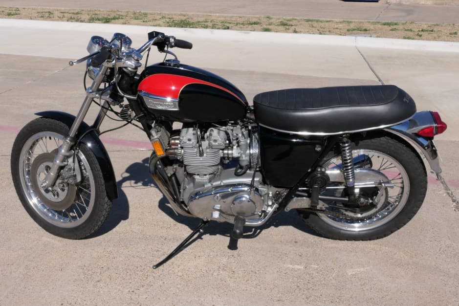 1969 Triumph Trident sold for $8,600