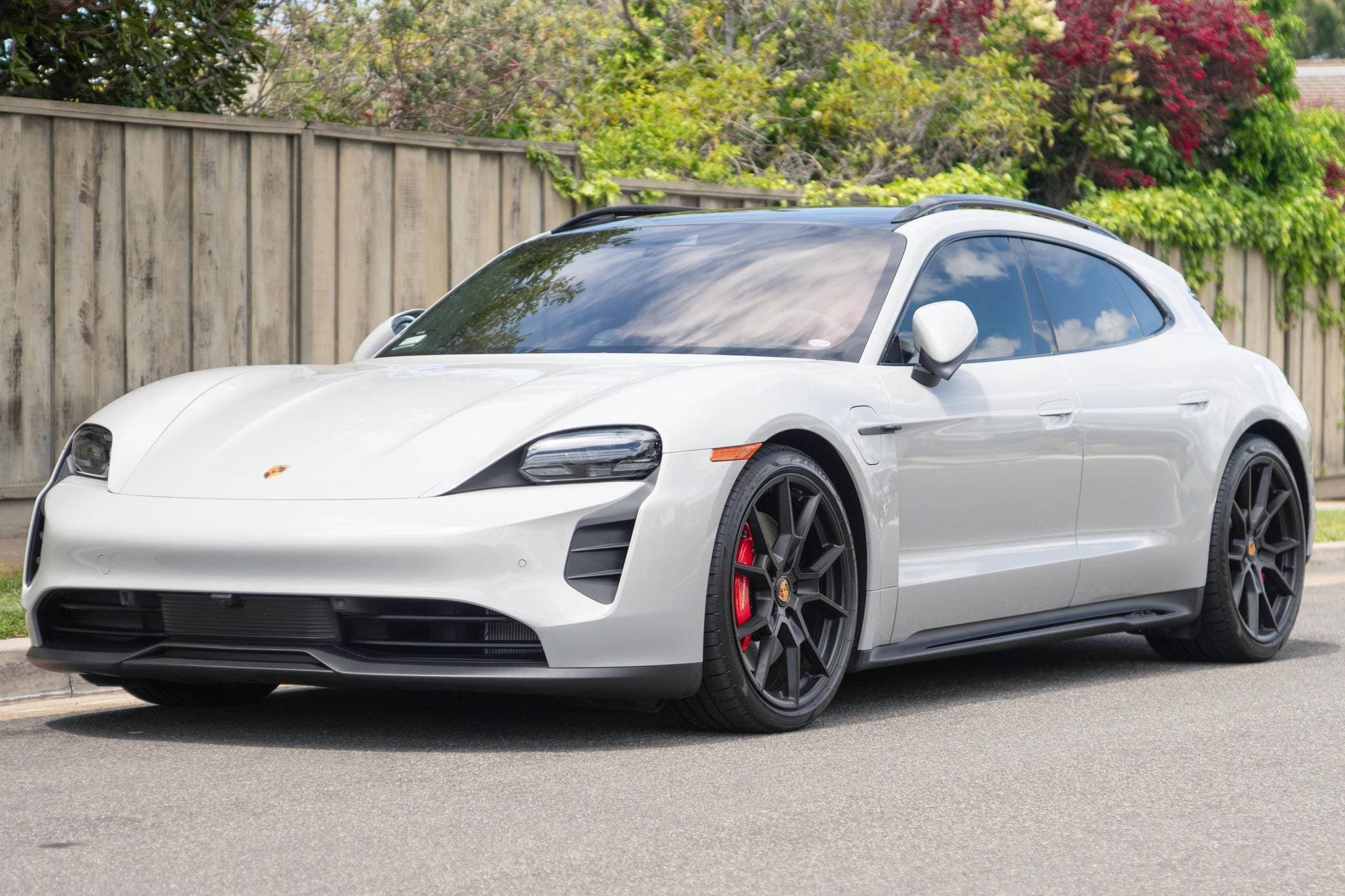 2023 Porsche Taycan sold for $115,590