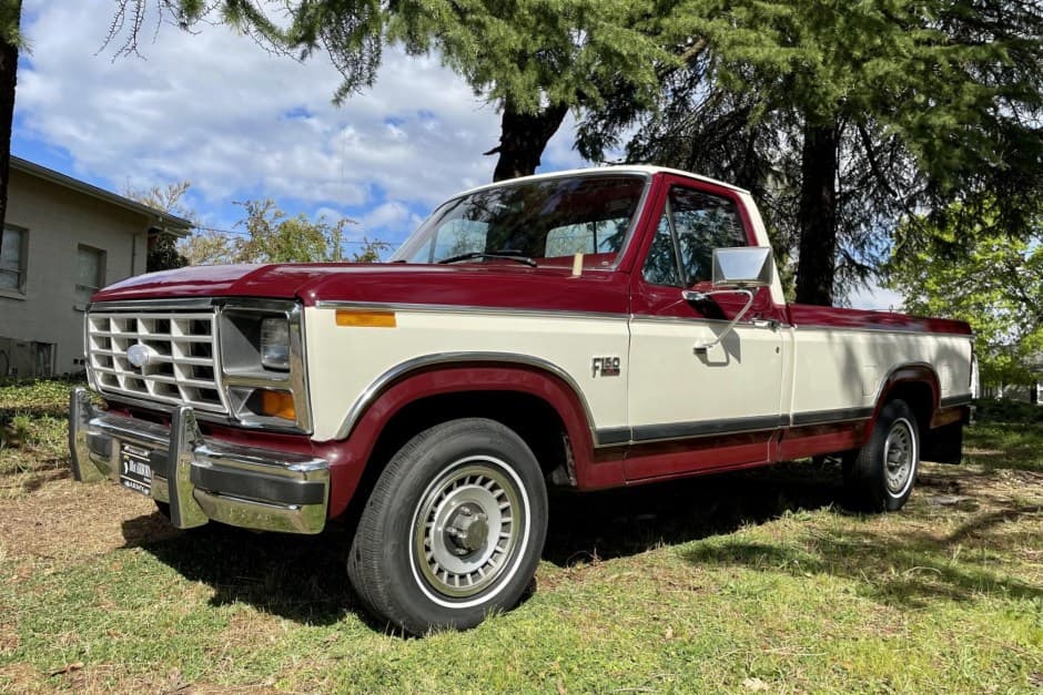 1982 Ford F-Series 1980-1986 sold for $12,333