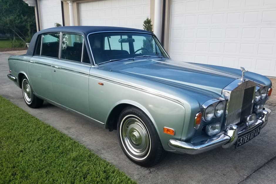 1971 Rolls-Royce SY Silver Shadow & Silver Wraith II sold for $32,000