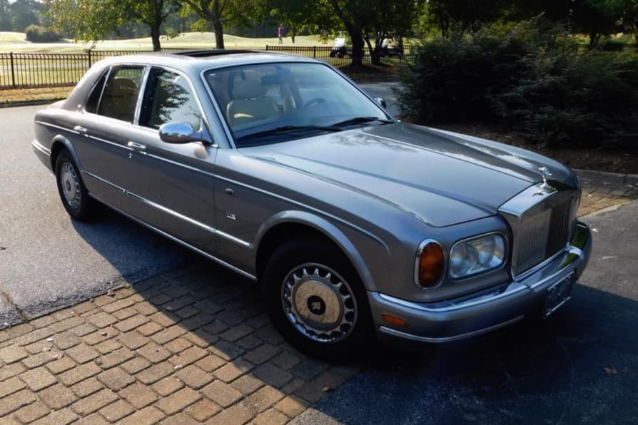 1999 Rolls-Royce Silver Seraph sold for $17,111