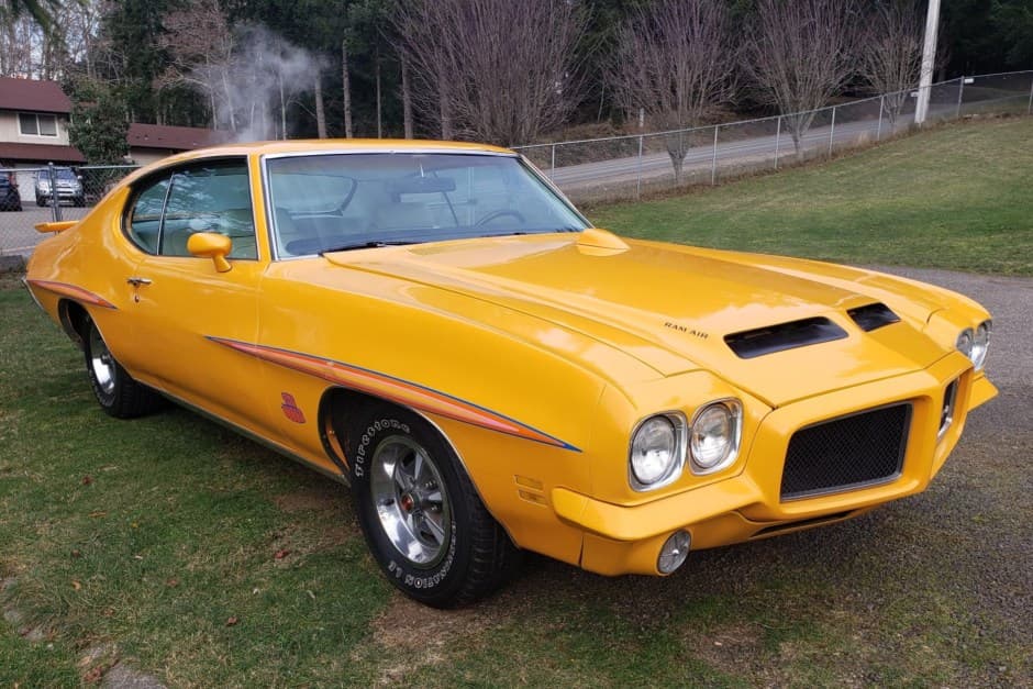 1972 Pontiac Tempest / LeMans sold for $16,500