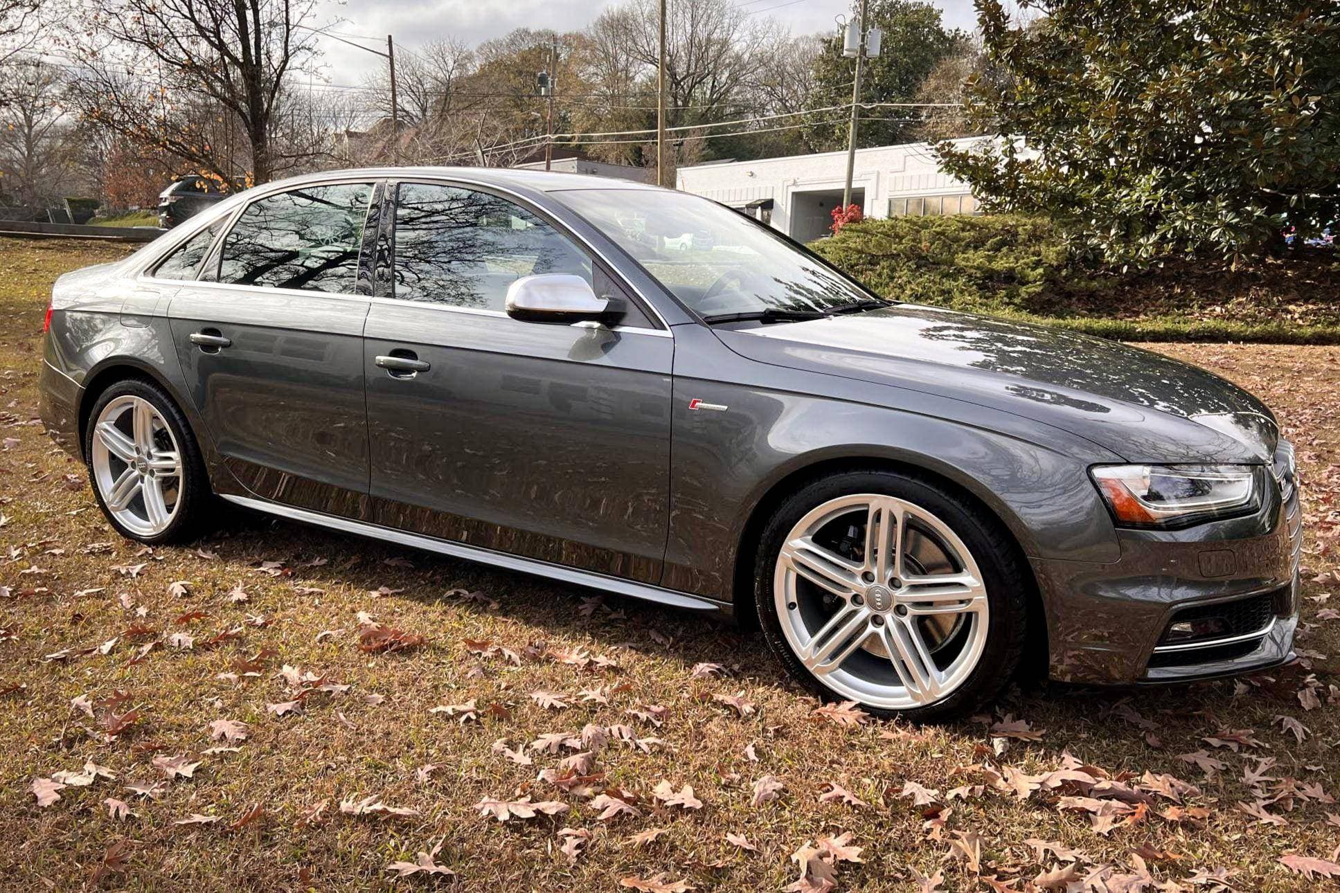 2015 Audi B8 S4 sold for $34,750