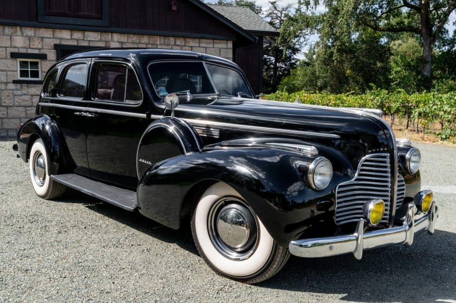 1940 Buick  sold for $8,501
