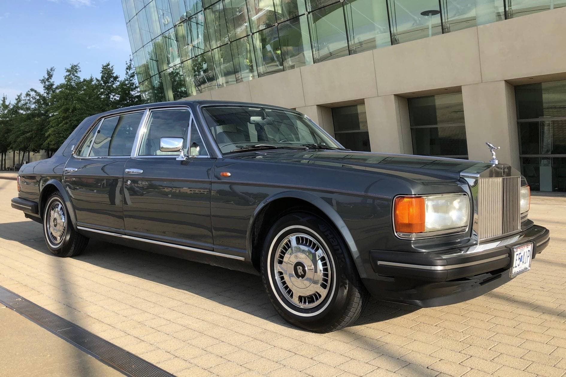 1994 Rolls-Royce Silver Spur sold for $16,500