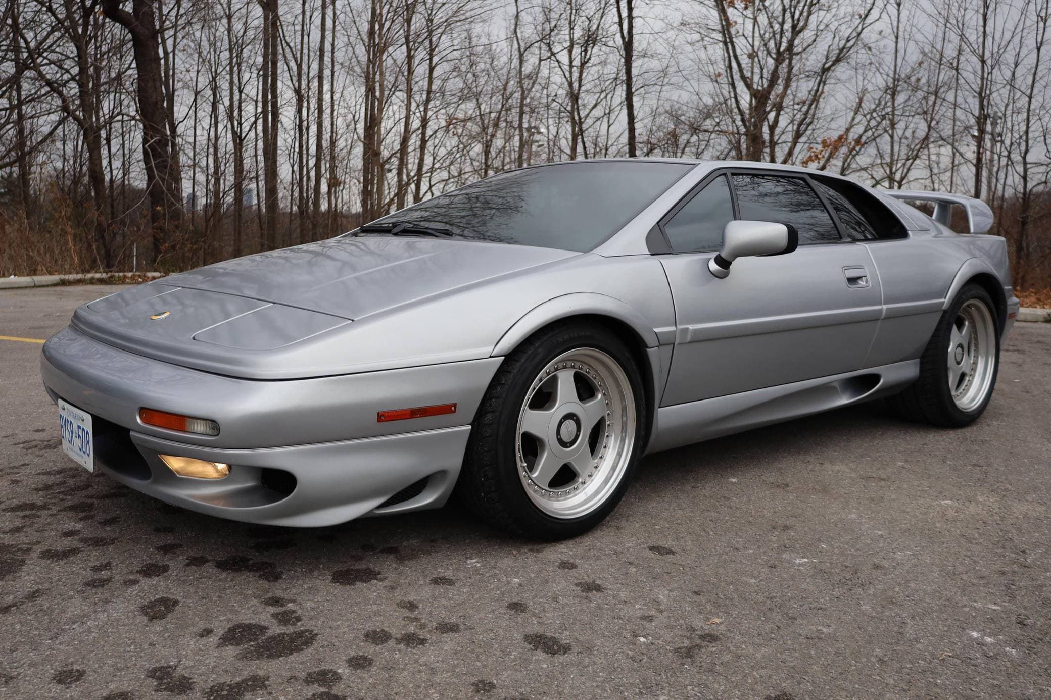 1999 Lotus Esprit sold for $36,250