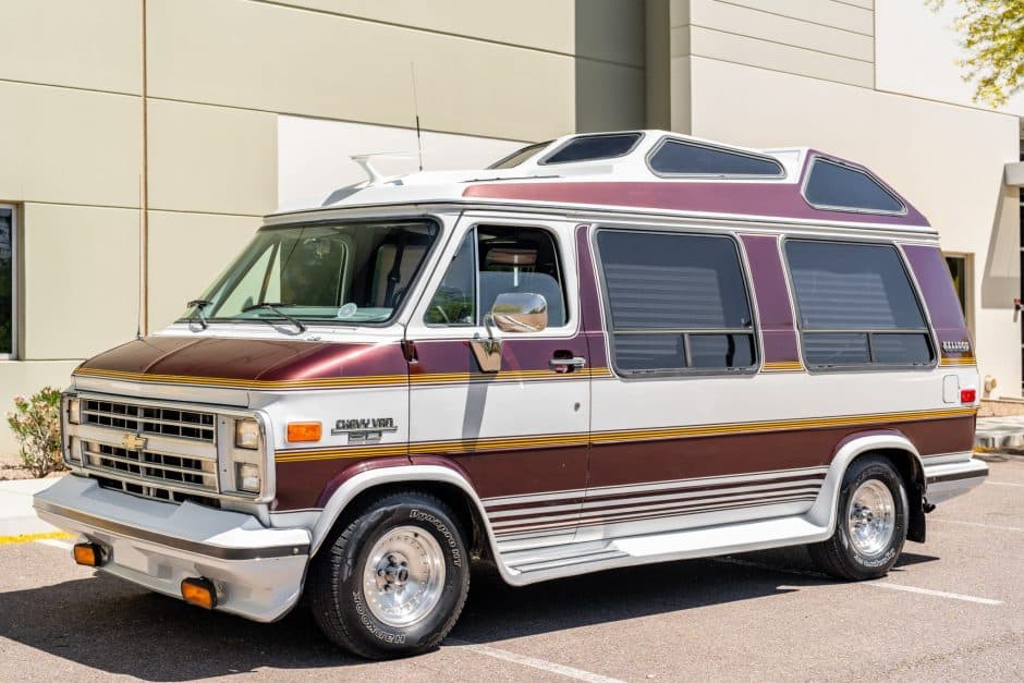 1989 Chevrolet G-Series Van sold for $26,750