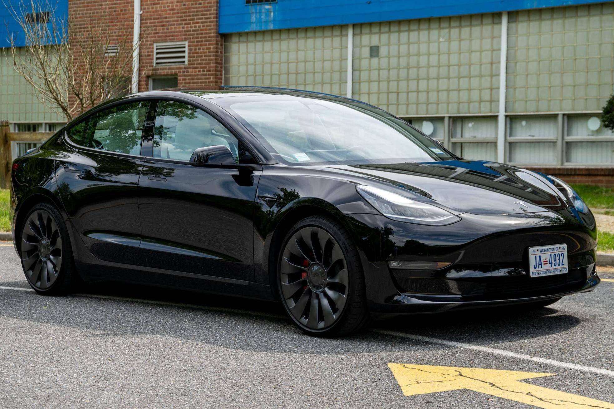 2021 Tesla Model 3 sold for $31,000