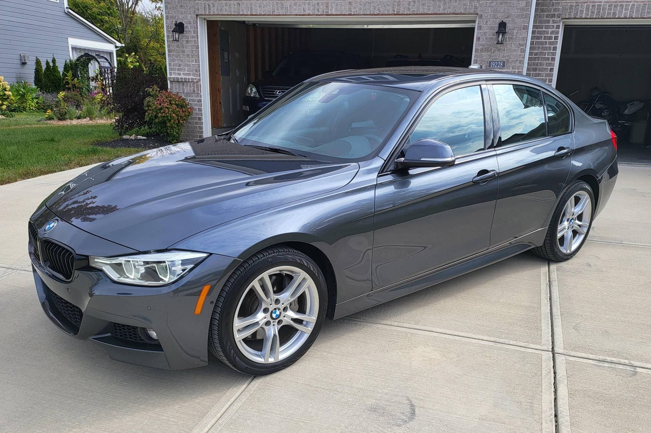 2016 BMW 3 Series sold for $26,000