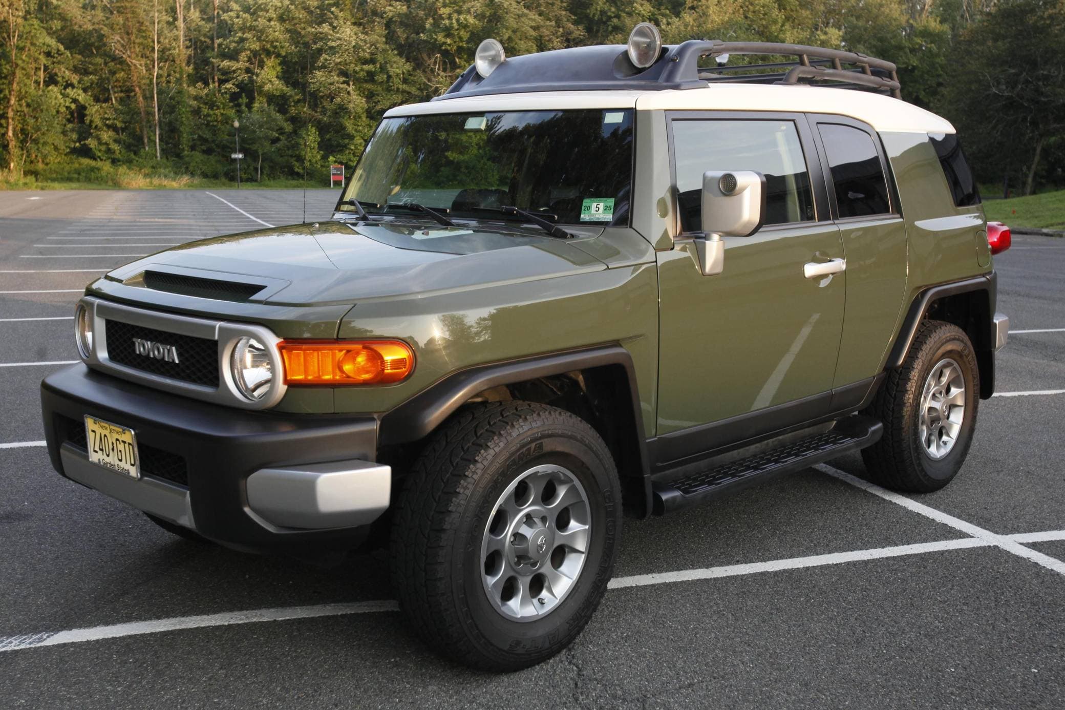 2012 Toyota FJ Cruiser sold for $24,500