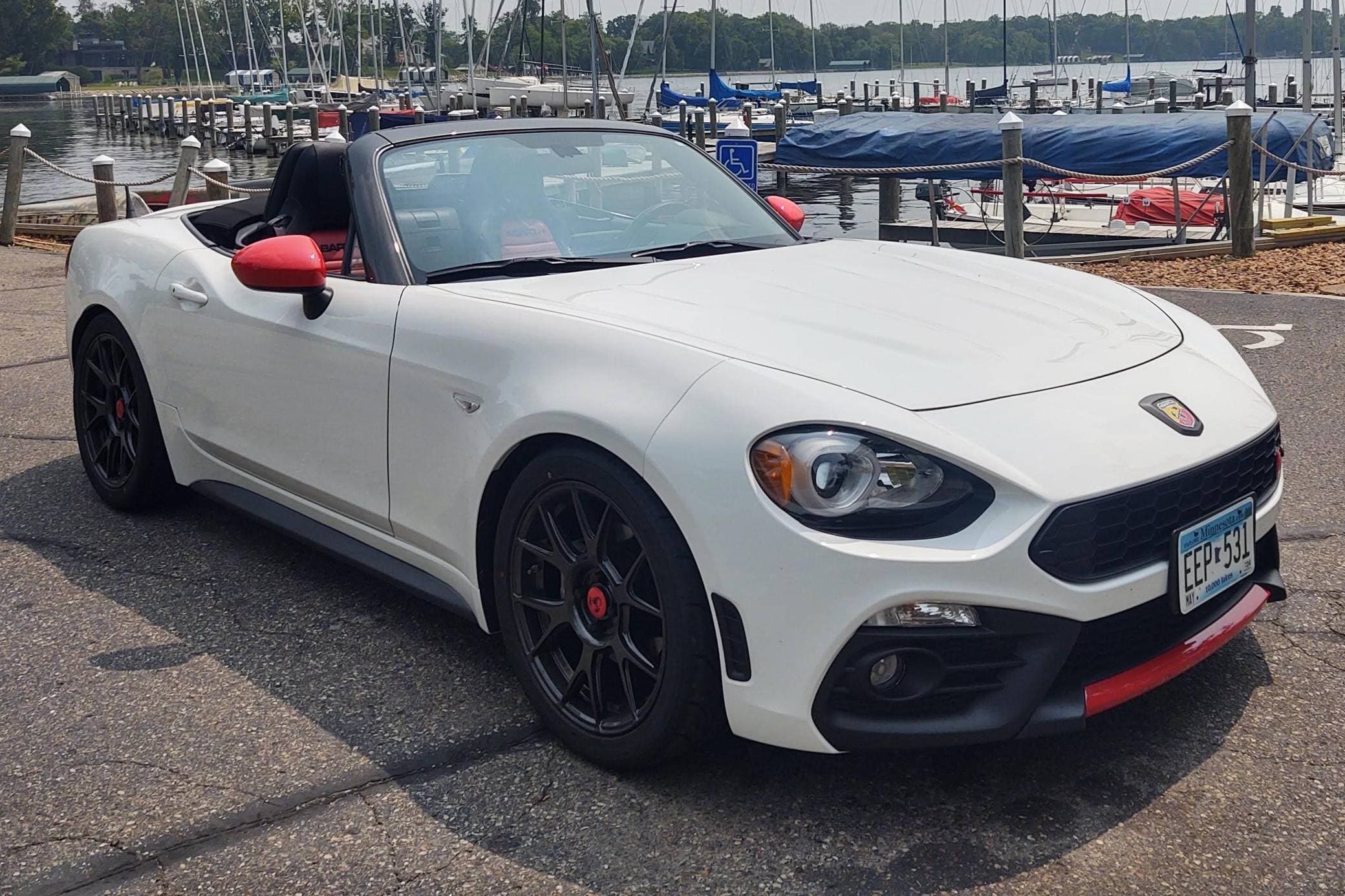 2020 Fiat 124 Spider sold for $27,999