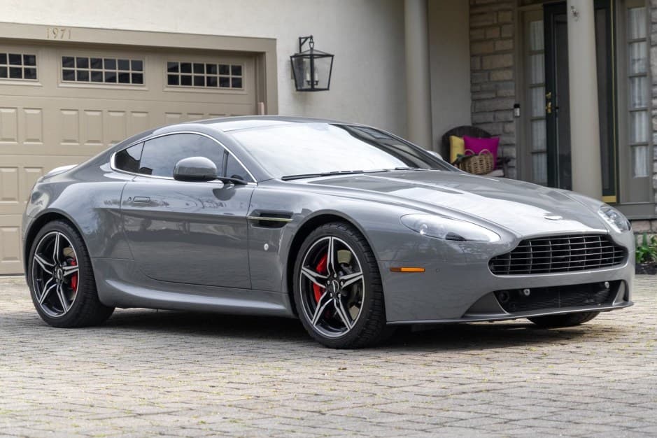 2016 Aston Martin V8 Vantage (2006+) sold for $91,502