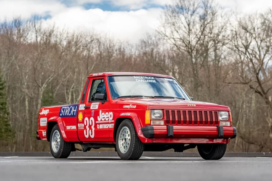 1988 Jeep Pickup sold for $15,000