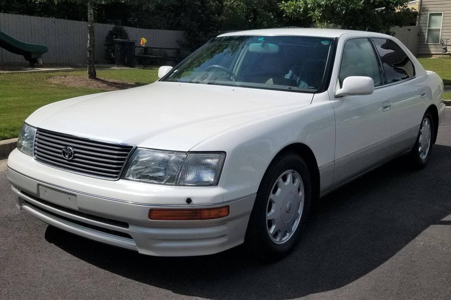 1994 Toyota Celsior sold for $8,200