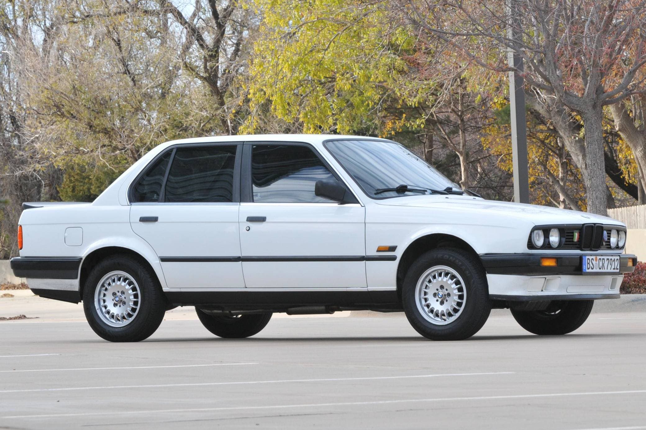 1988 BMW 3 Series sold for $7,350