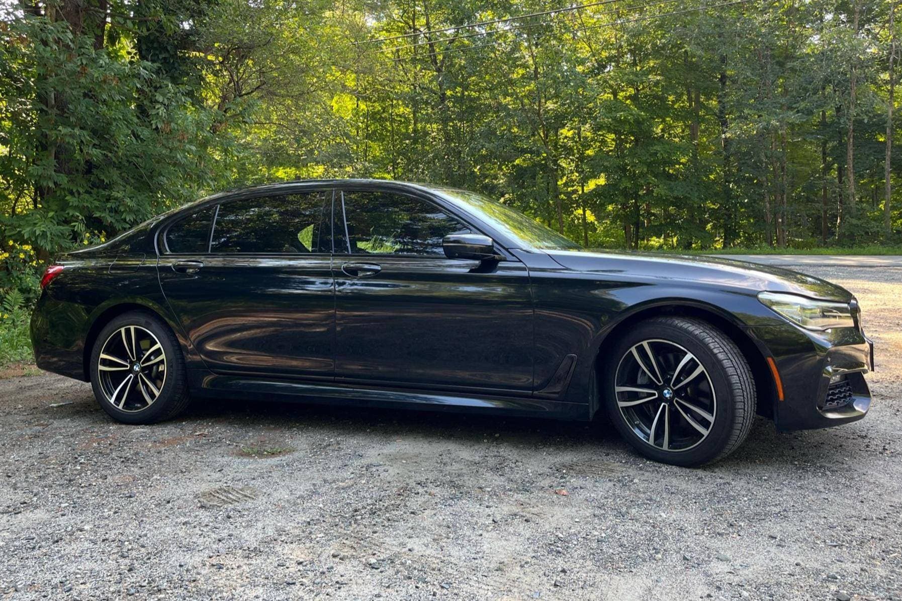 2017 BMW 7 Series sold for $27,000