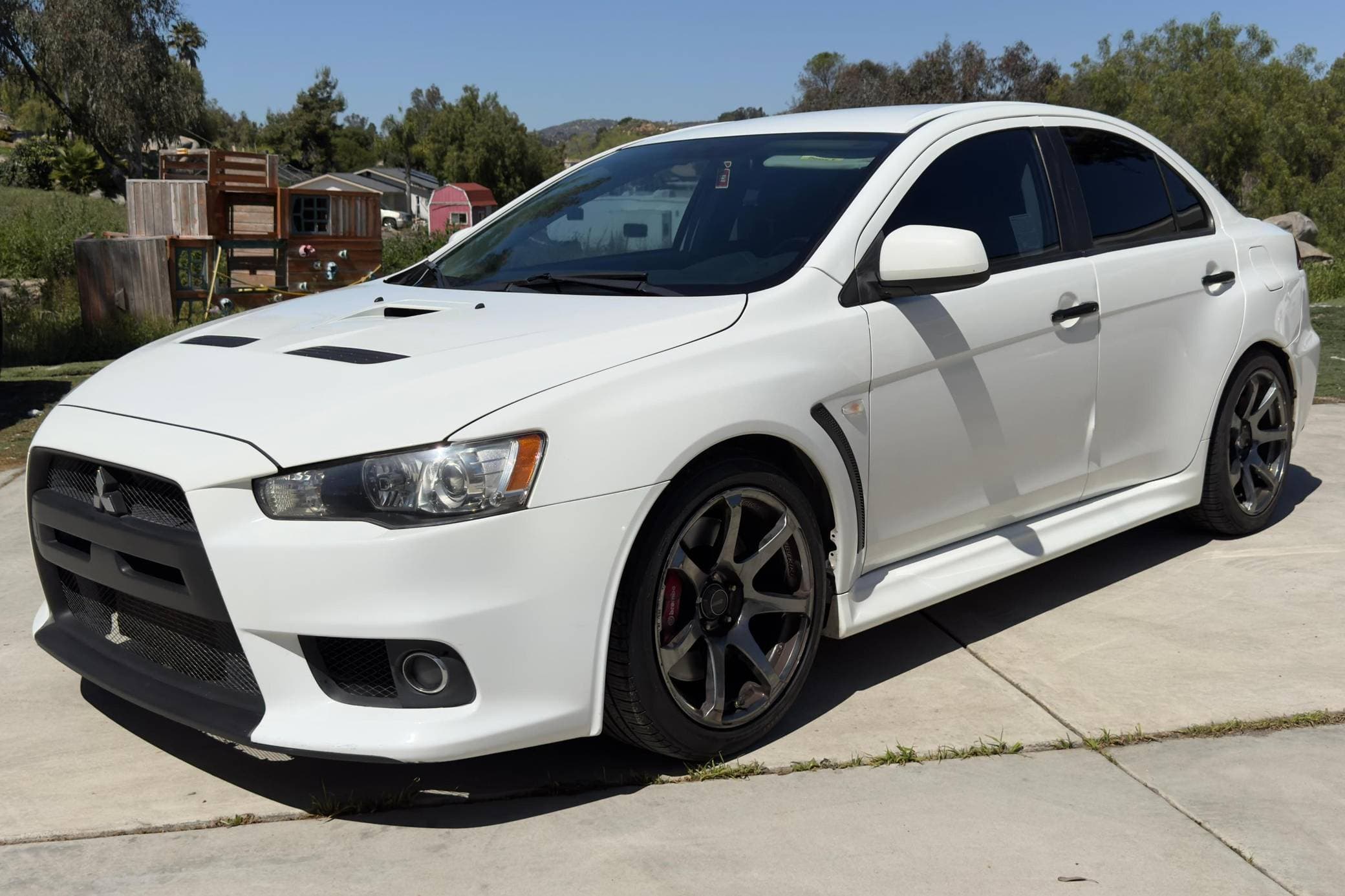 2013 Mitsubishi Lancer Evolution sold for $11,600