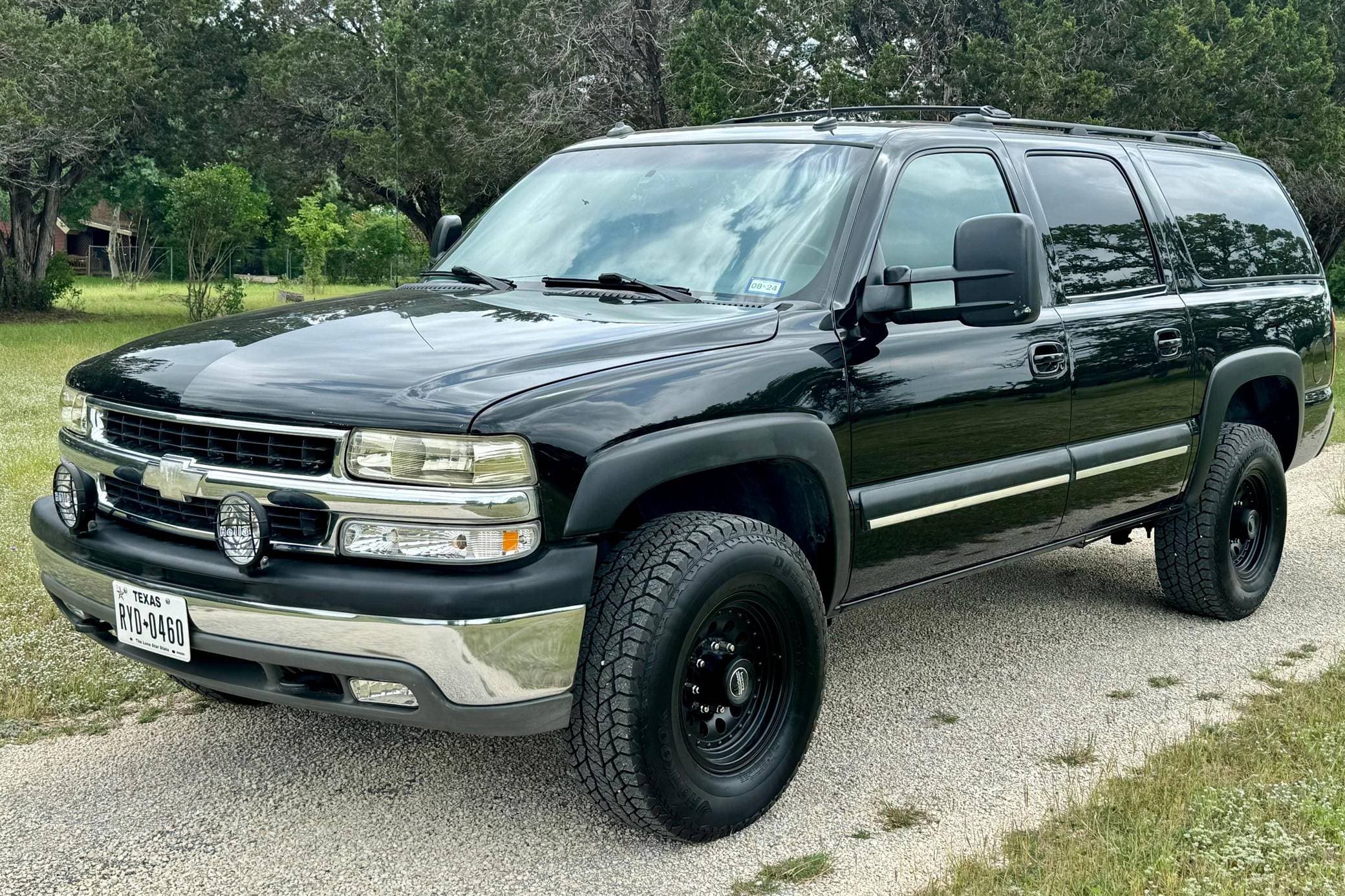 2003 Chevrolet Suburban sold for $13,200