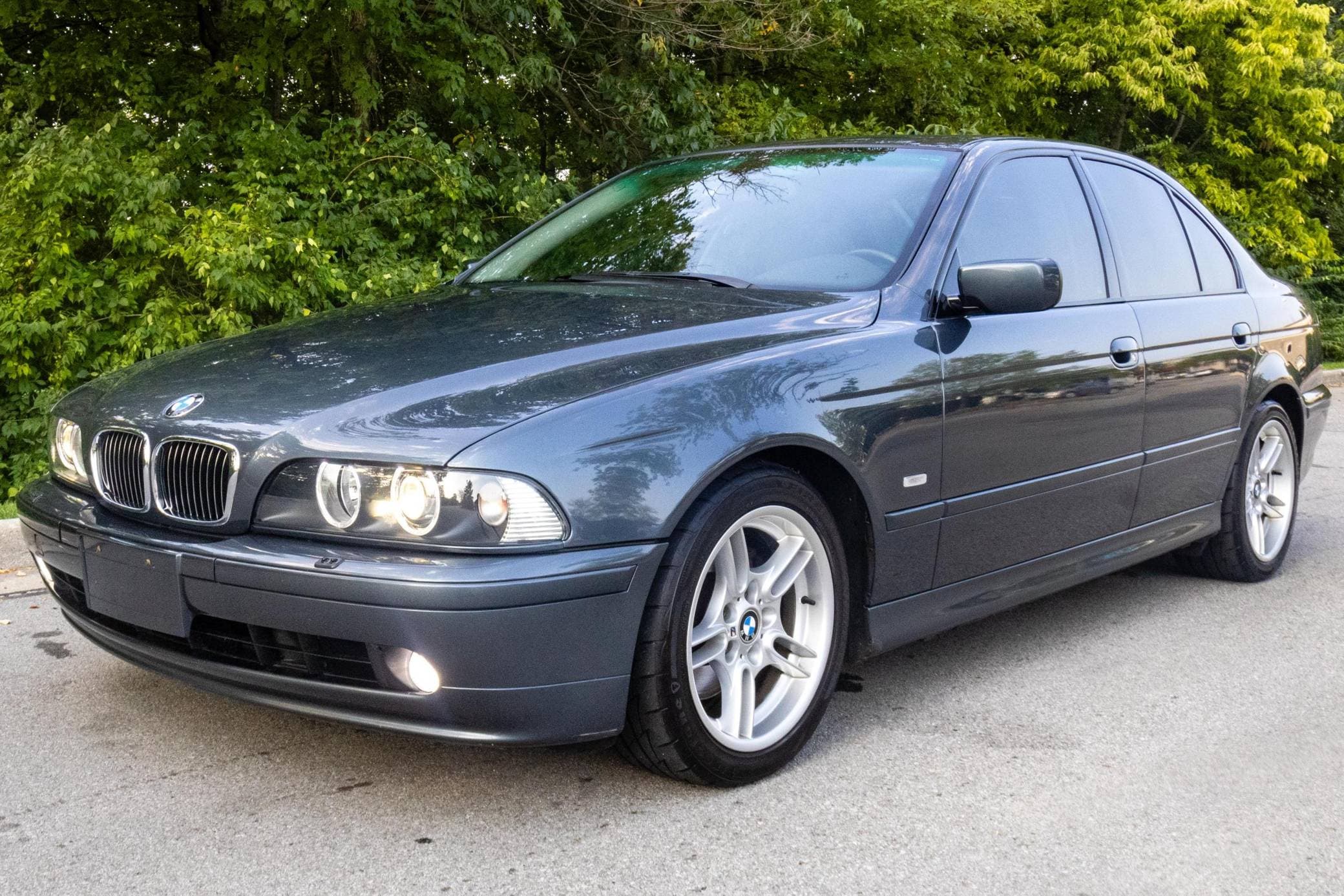 2001 BMW 5 Series sold for $6,600