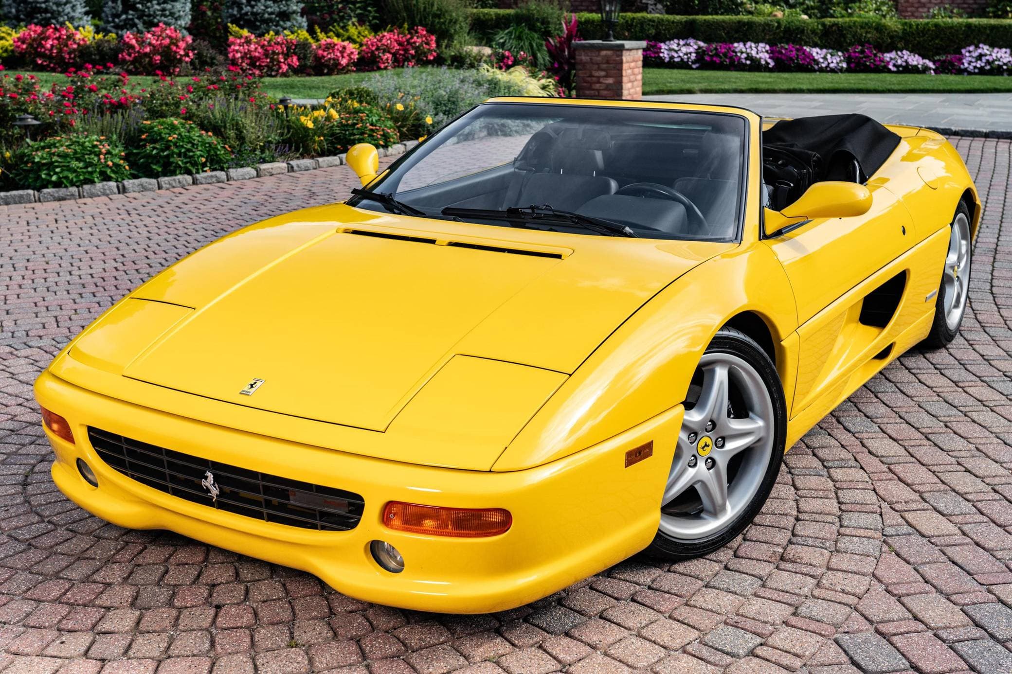 1995 Ferrari F355 sold for $125,000
