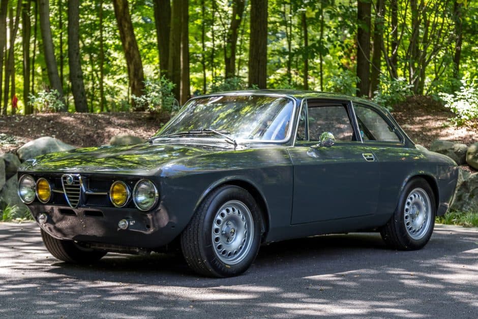 1969 Alfa Romeo 105/115 Series Coupe sold for $53,000