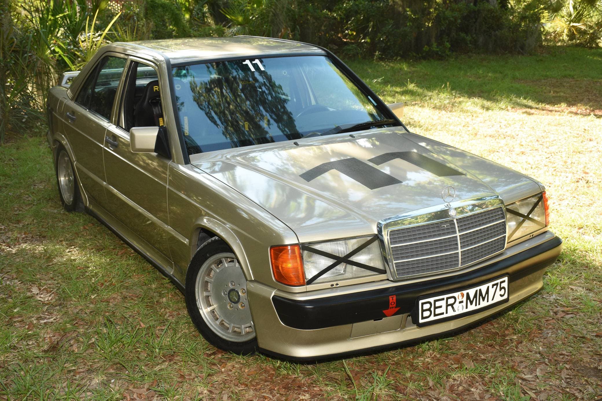 1985 Mercedes-Benz C-Class sold for $15,000