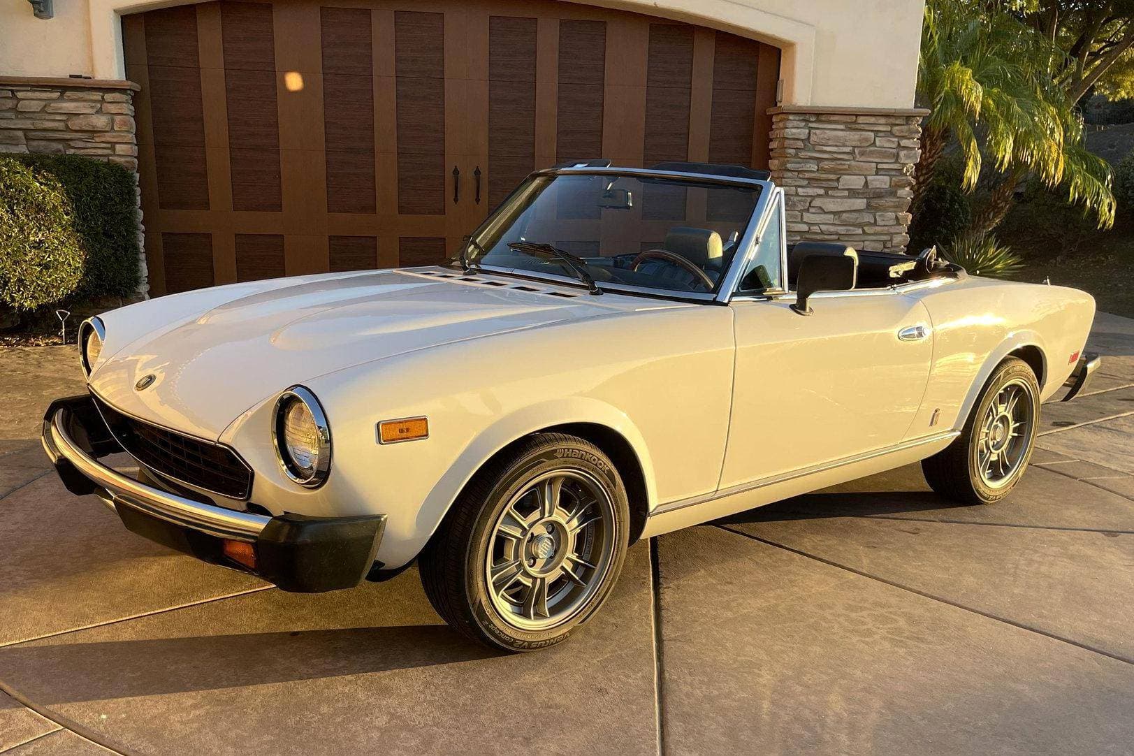 1982 Fiat 124 Spider sold for $9,800