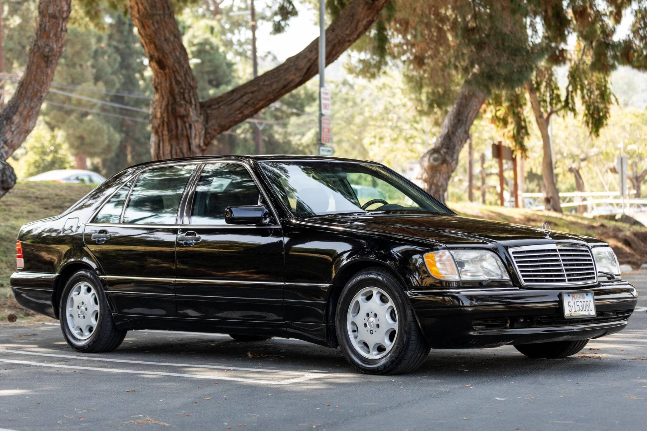 1996 Mercedes-Benz S-Class sold for $12,200