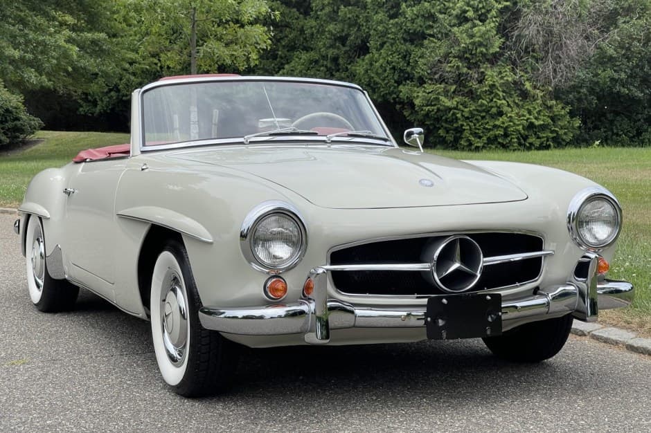 1963 Mercedes-Benz 190SL sold for $145,000