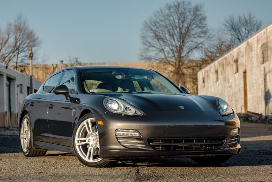 2010 Porsche Panamera sold for $27,500