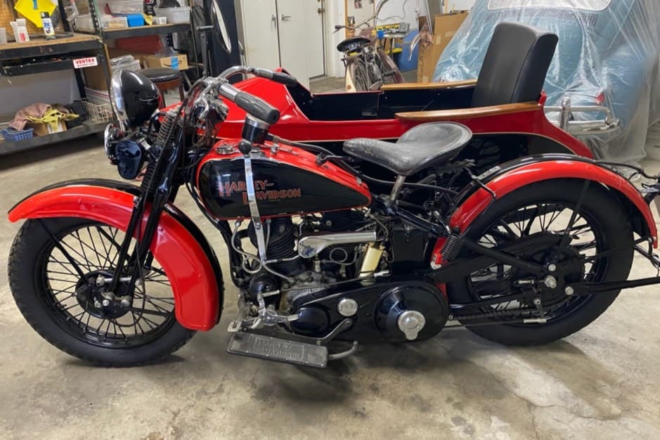 1932 Harley-Davidson Big-Twin Flathead (1930-1948) sold for $25,000