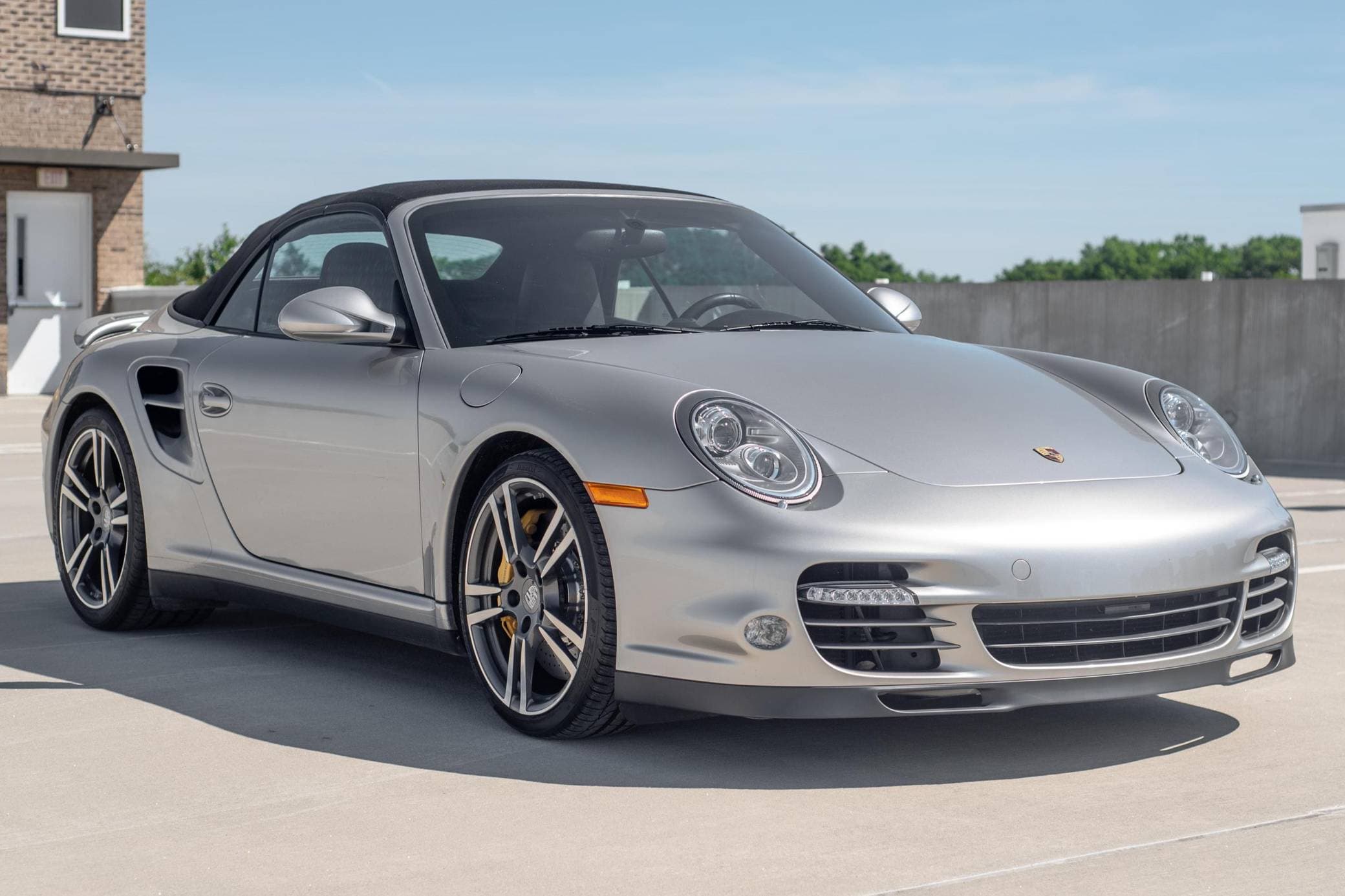 2012 Porsche 997 911 sold for $97,500