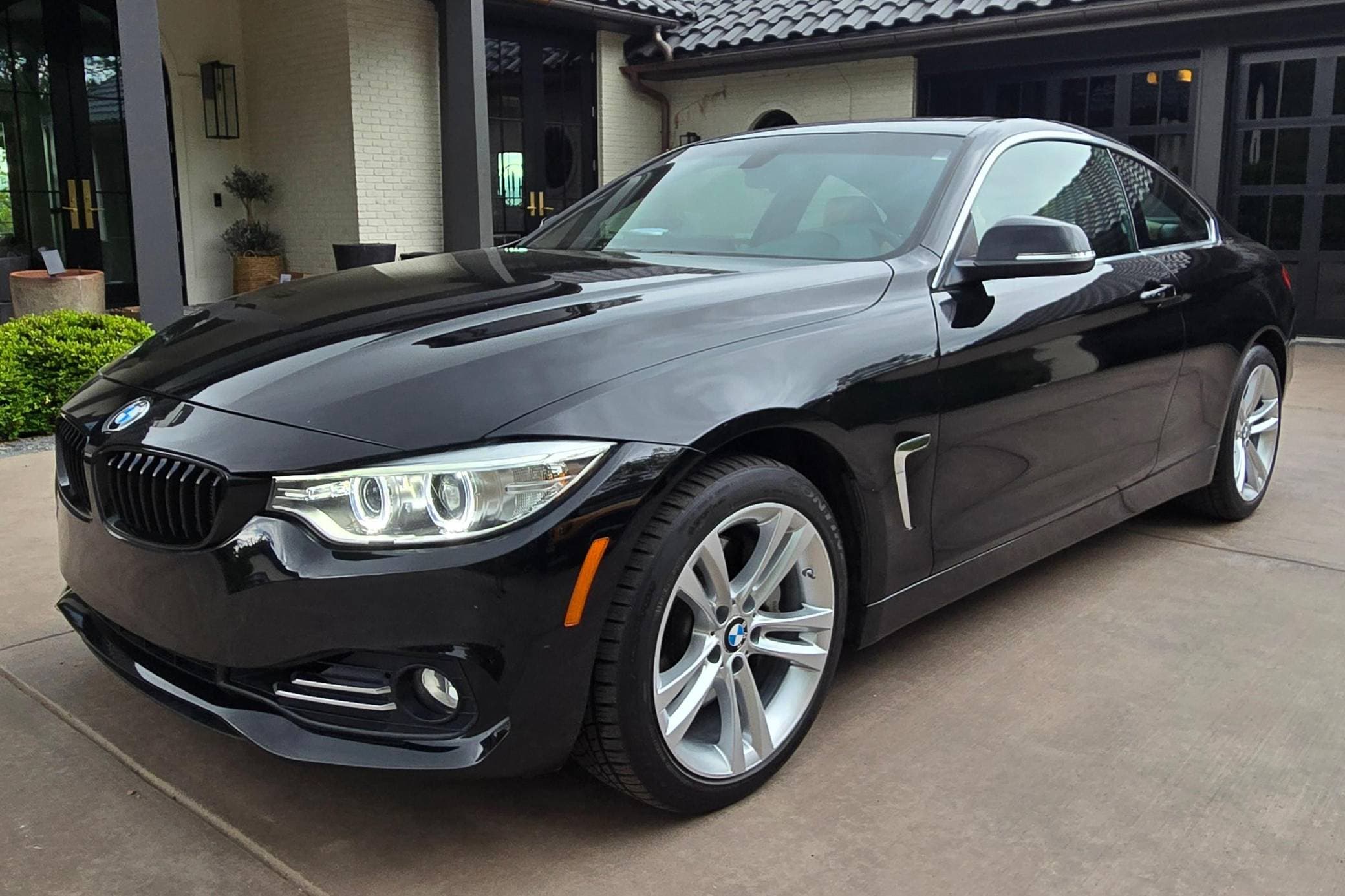 2016 BMW 4 Series sold for $30,250