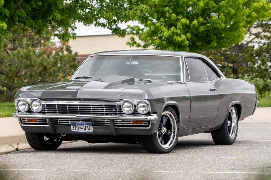 1965 Chevrolet Impala sold for $27,515