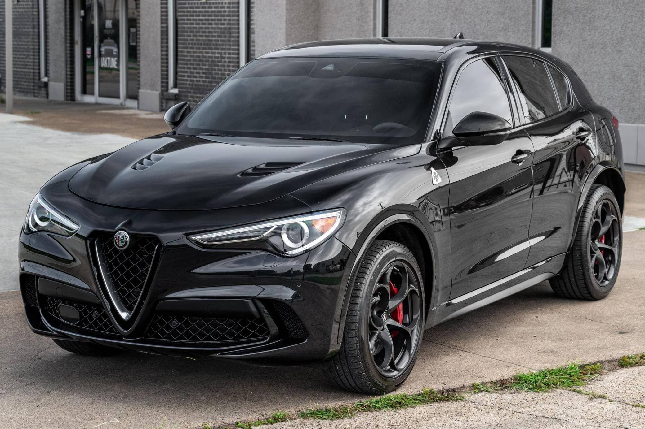 2018 Alfa Romeo Stelvio sold for $37,000