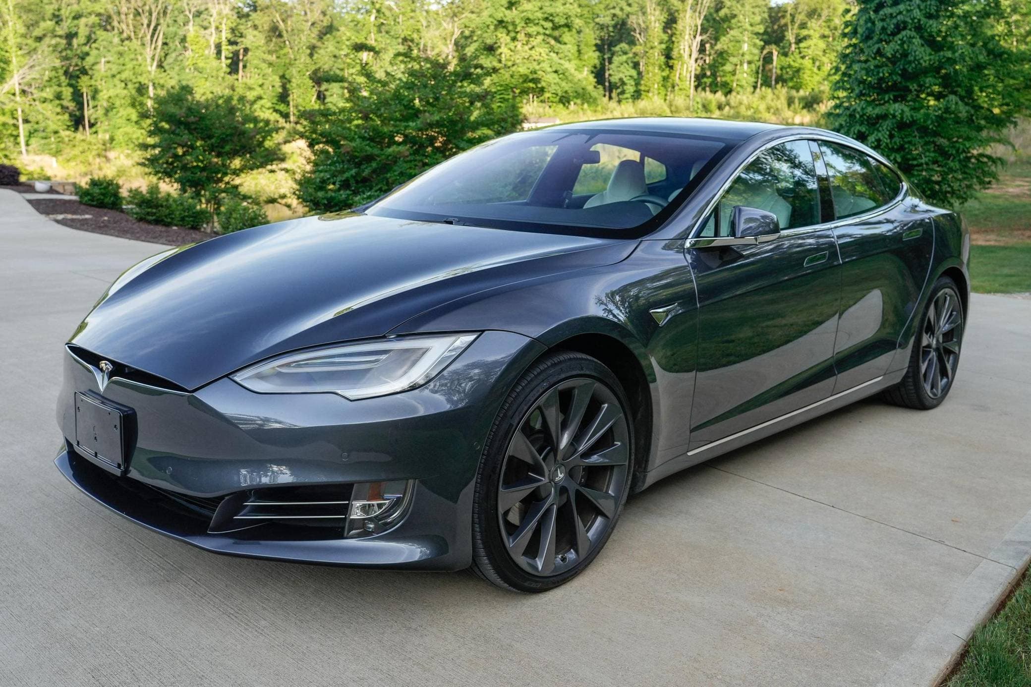 2019 Tesla Model S sold for $39,000