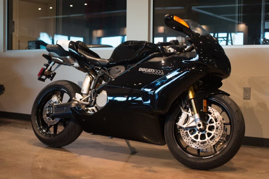 2006 Ducati 999 sold for $9,300