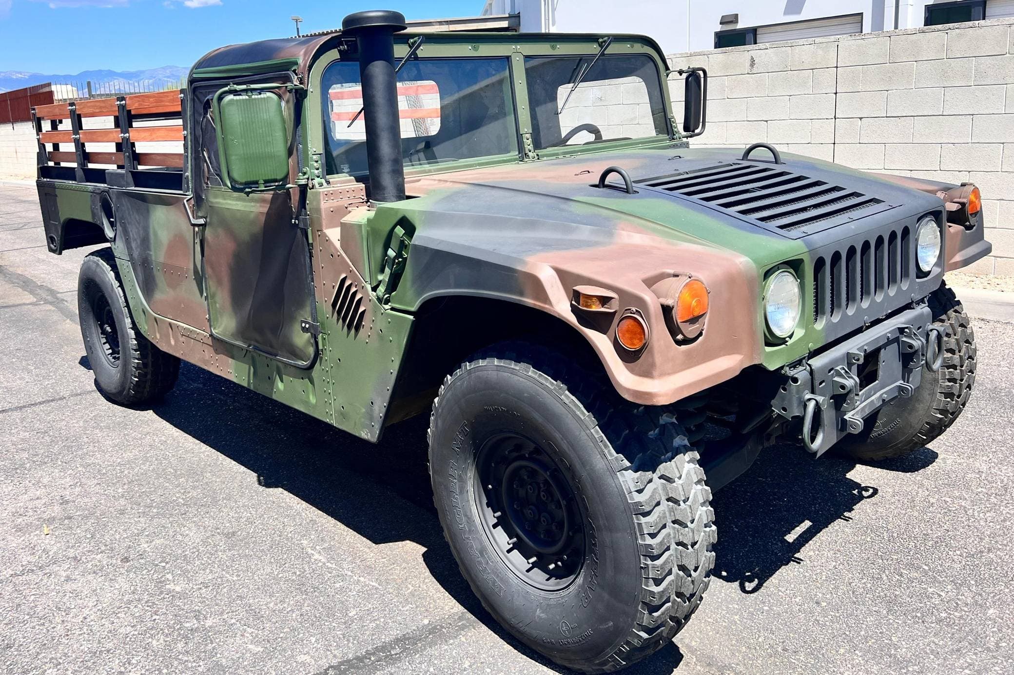 2001 AM General Hummer sold for $15,000