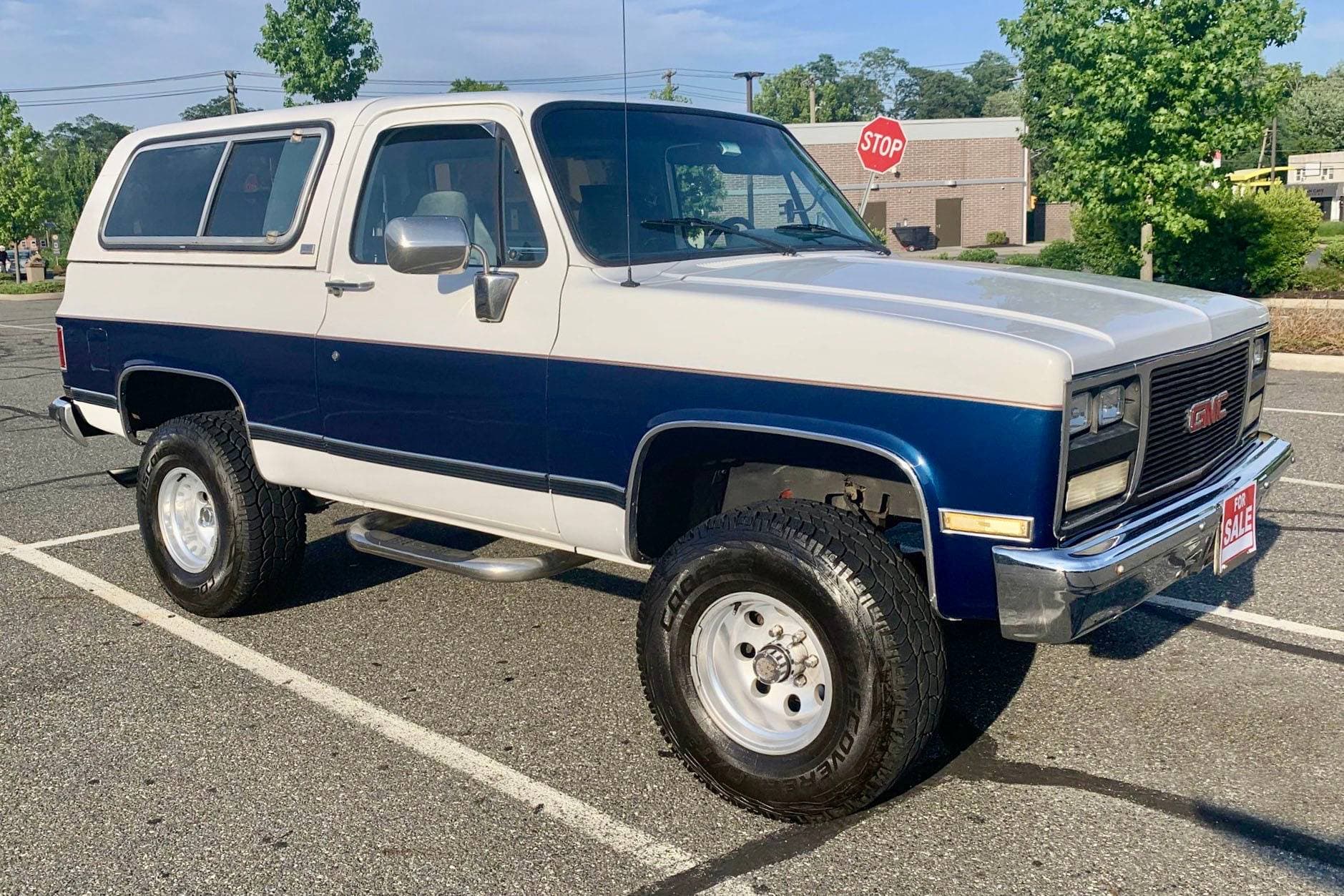 1990 GMC Jimmy sold for $8,350