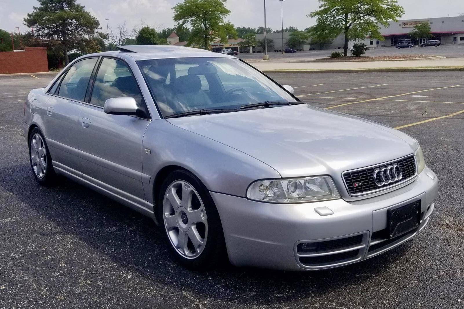 2001 Audi B5 S4 sold for $8,600