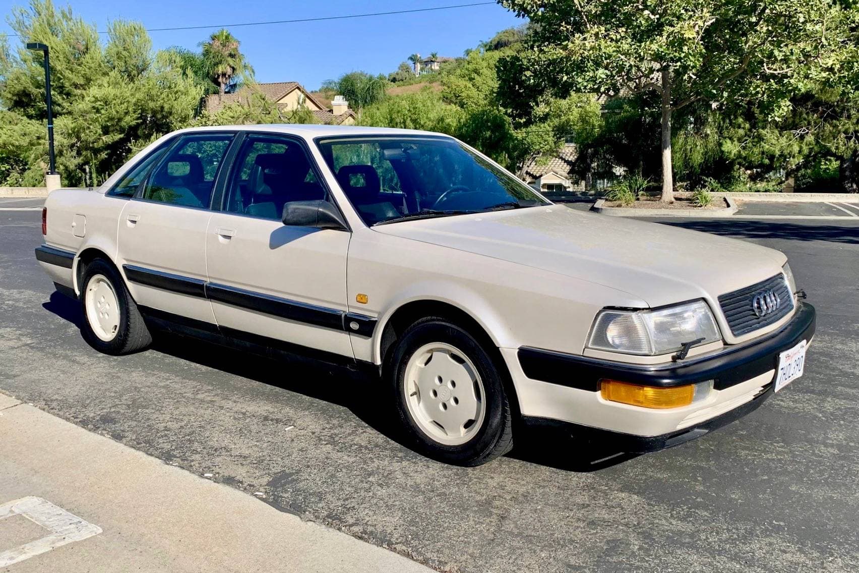 1990 Audi V8 sold for $4,400