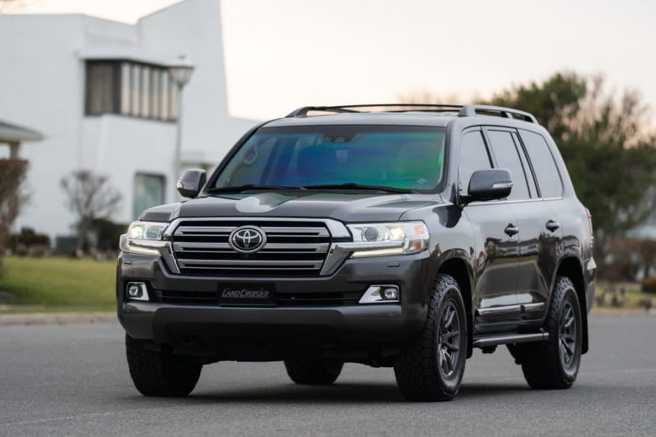 2021 Toyota Land Cruiser 200-Series sold for $80,600