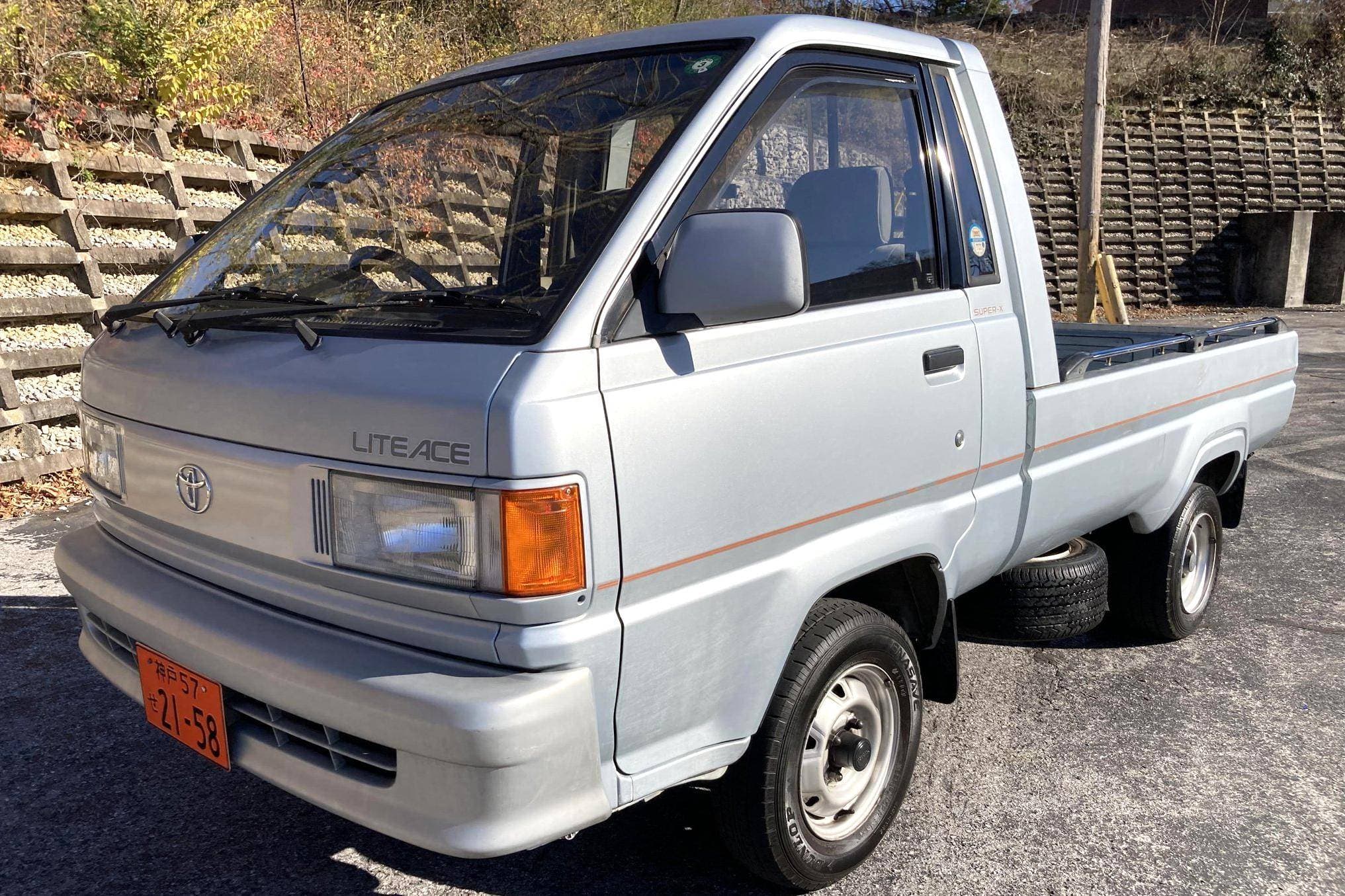 1996 Toyota Liteace sold for $7,000