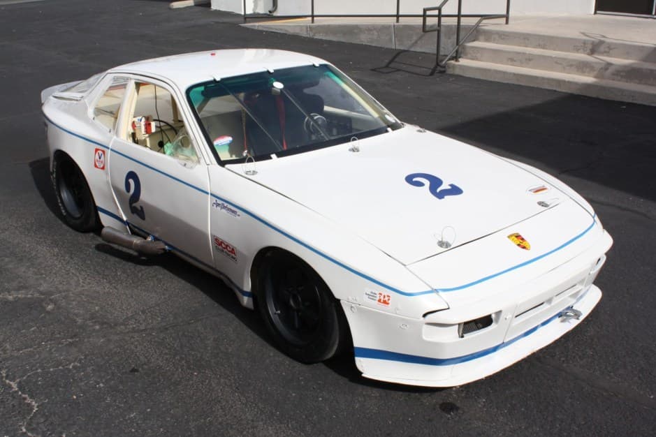 1979 Porsche 924 sold for $16,924