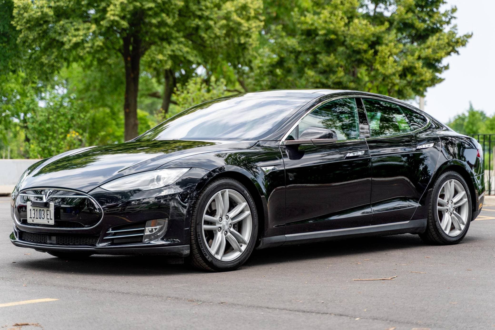 2016 Tesla Model S sold for $26,100