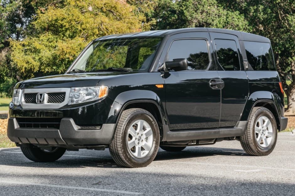 2010 Honda Element sold for $32,000